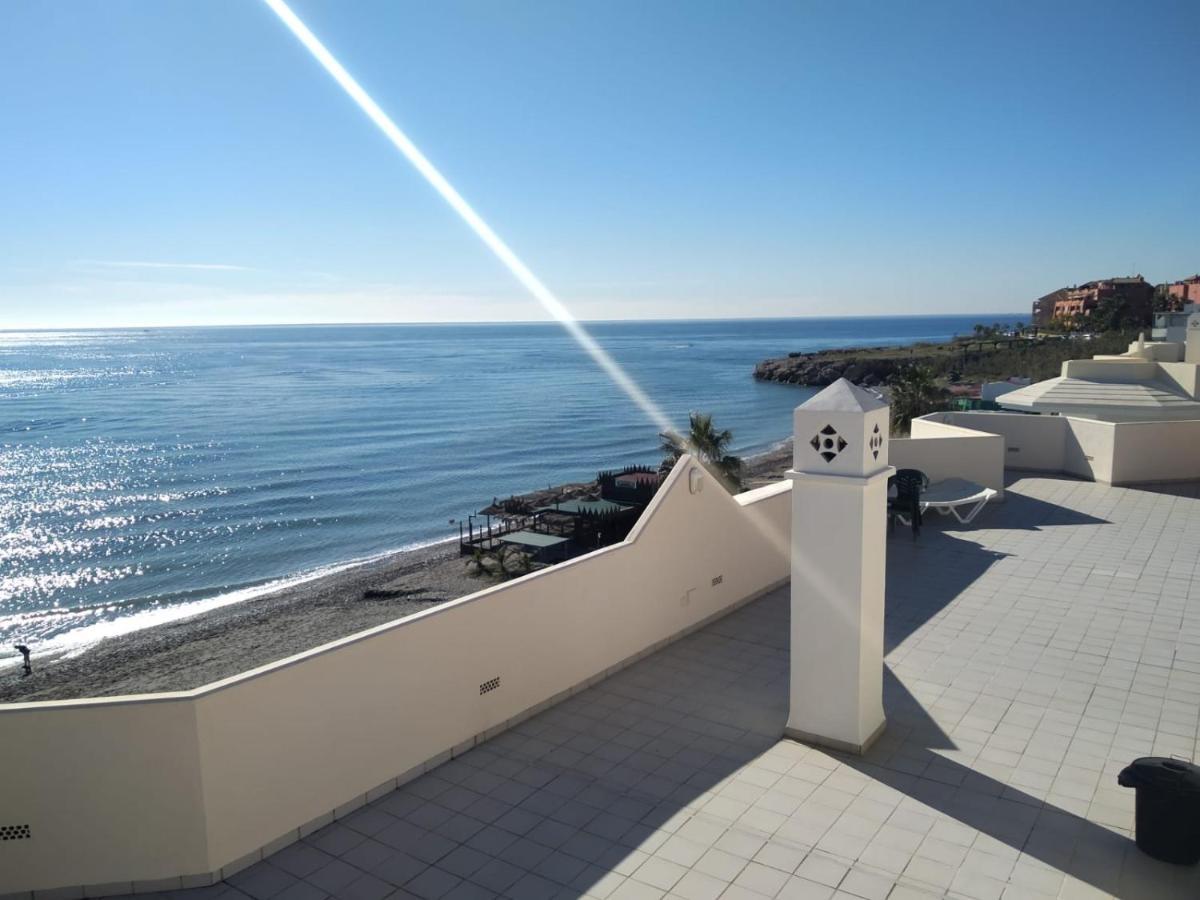 Torrox Costa Beachfront Apartment Exterior foto