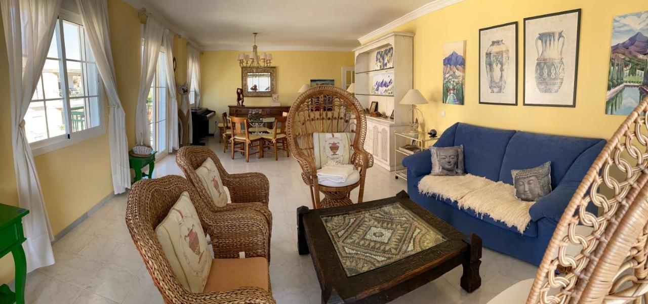 Torrox Costa Beachfront Apartment Exterior foto